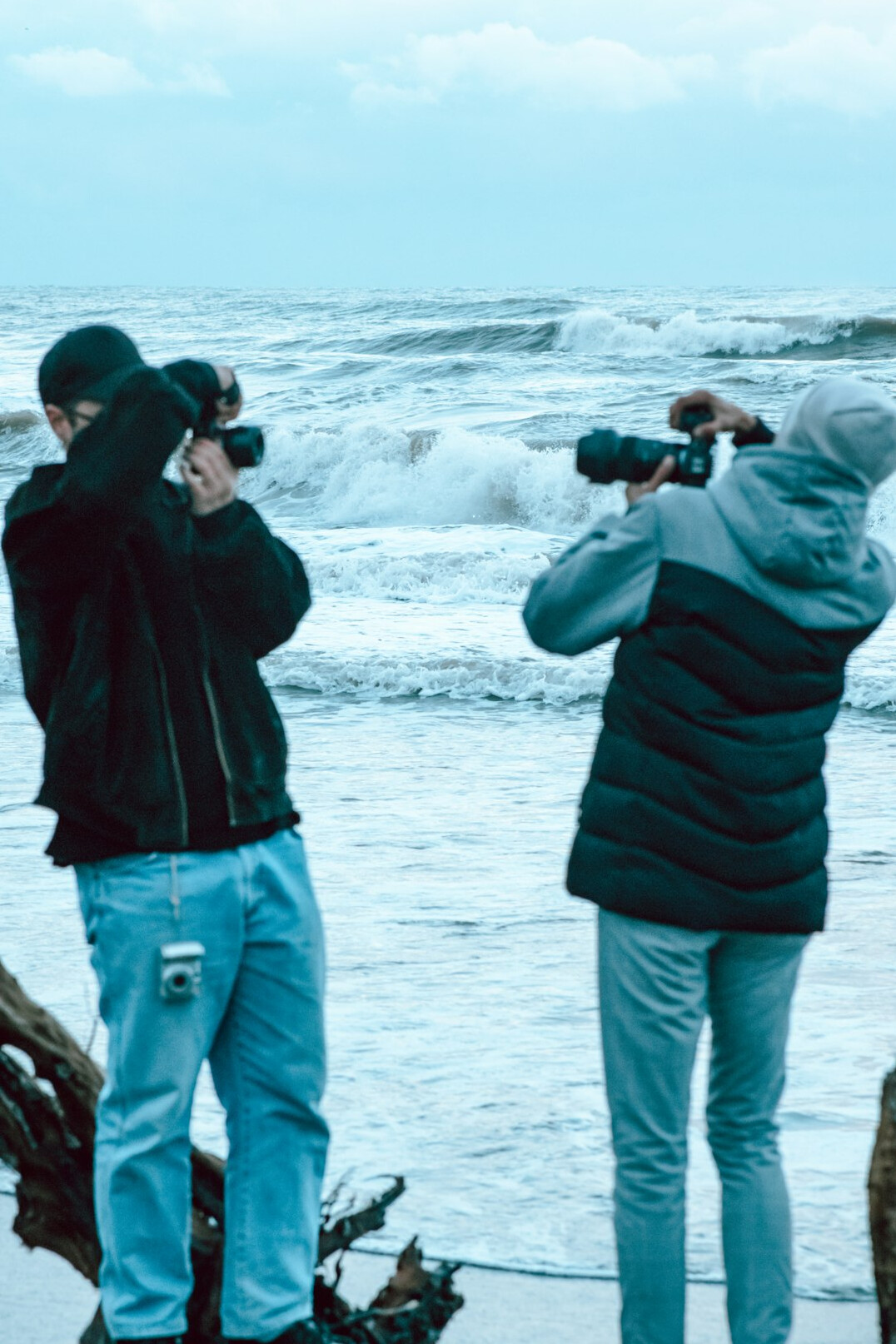 Group of people learning photography during a workshop